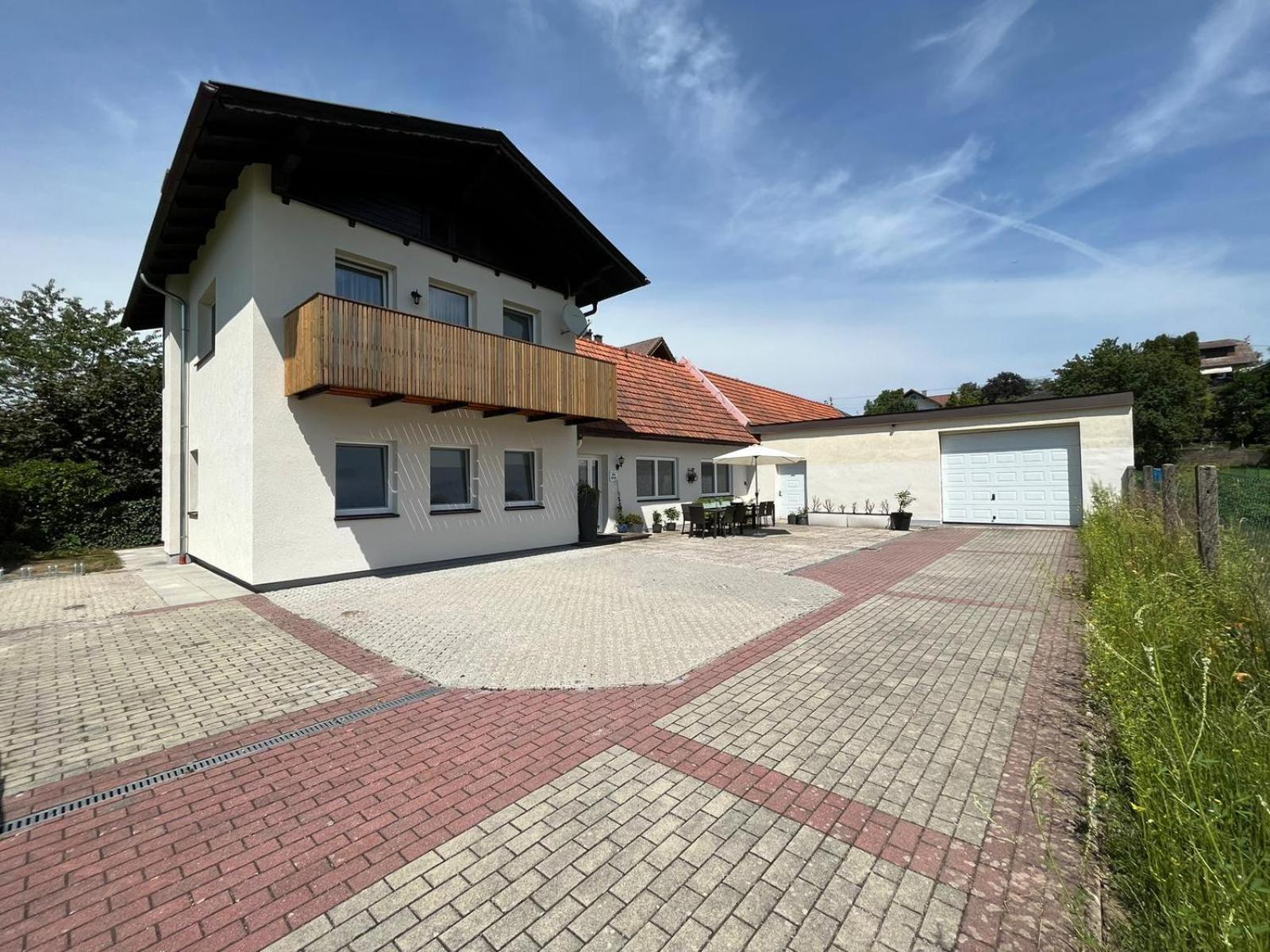 Danner Familien-Ferienwohnungen Schoerfling Am Attersee المظهر الخارجي الصورة